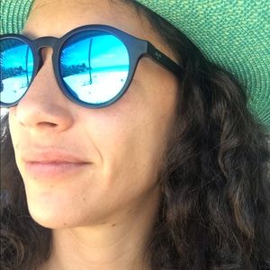 Meet your Posher, Andrea